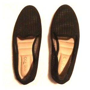 Black mesh loafer by MeToo